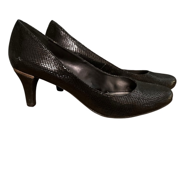 BCBGeneration Shoes - BCBGeneration Gumby Snakeskin Leather Kitten Heel Pumps